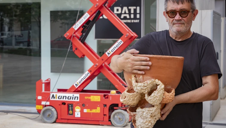 Rafael Tormo porta 'IP36. Ensamblatge d’un cúmul d’intensitats' a la façana de Lo Pati