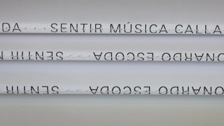 Catàleg de l’exposició ‘Sentir Música Callada’ de Leonardo Escoda